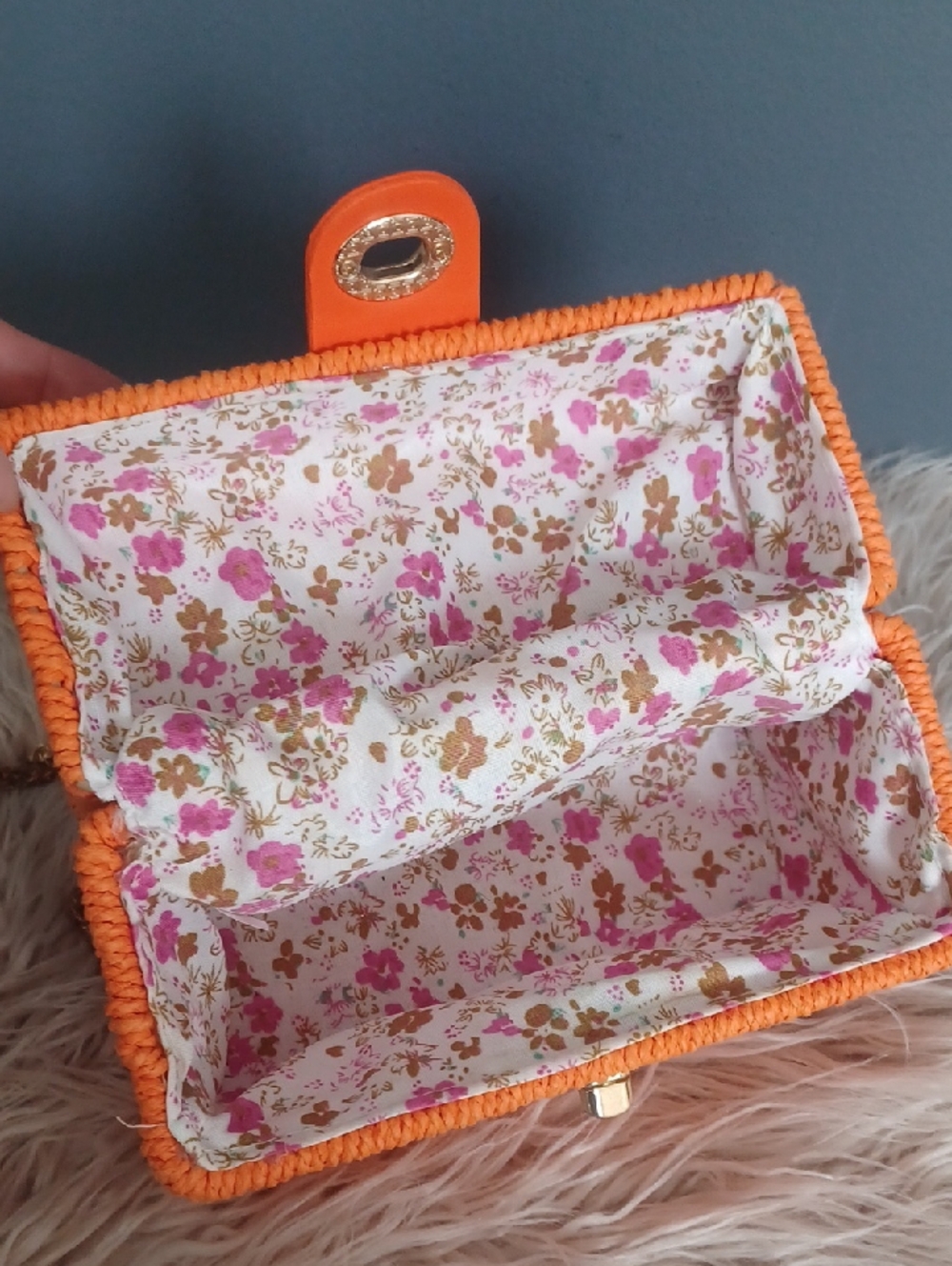 Cute Orange Wicker Box Crossbody - Picture 13 of 16